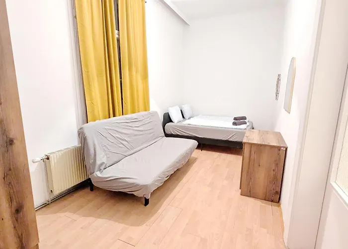Privatunterkunft Spacious - 15 Min From Airport & Center, 5 Min From Main-bus Station Ez 12 Wien